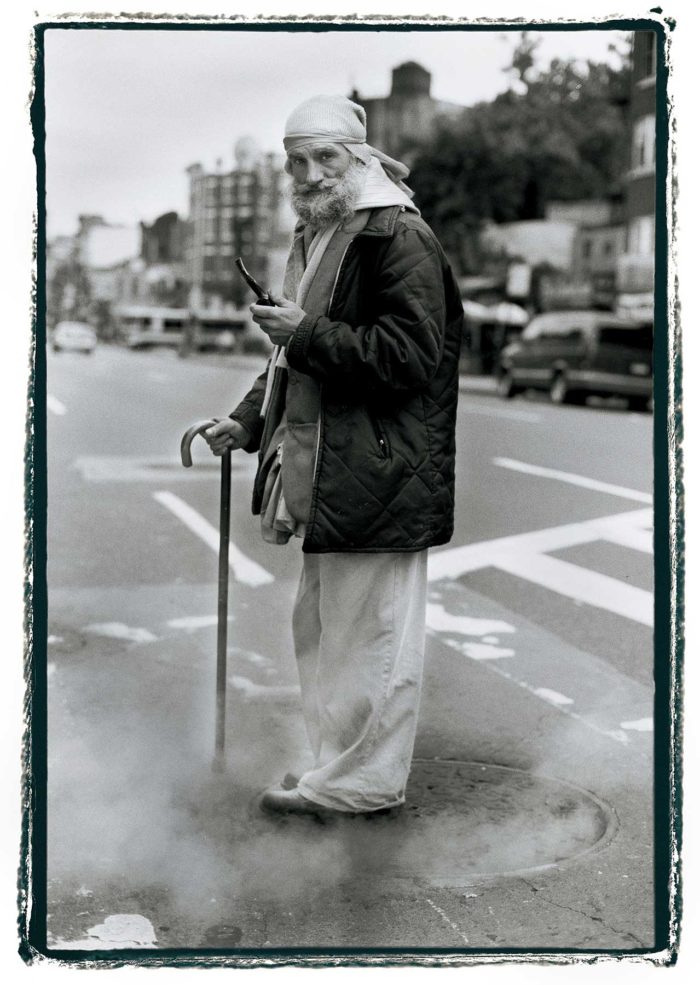 14-Ronald-with-smoke,-sidewalk-stories---storie-di-strada---copyright-salvo-galano